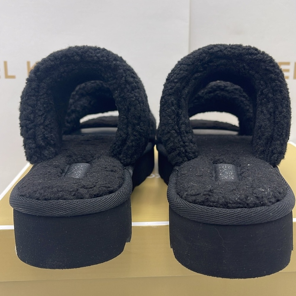 MICHAEL KORS Winnie Faux Curly Shearling Platform Slide Sandal
Black 
New - Picture 13 of 16